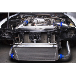 Front Mount Ladeluftkühler Kit 