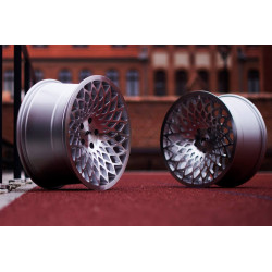 Japan Racing  JR17 18" wheels